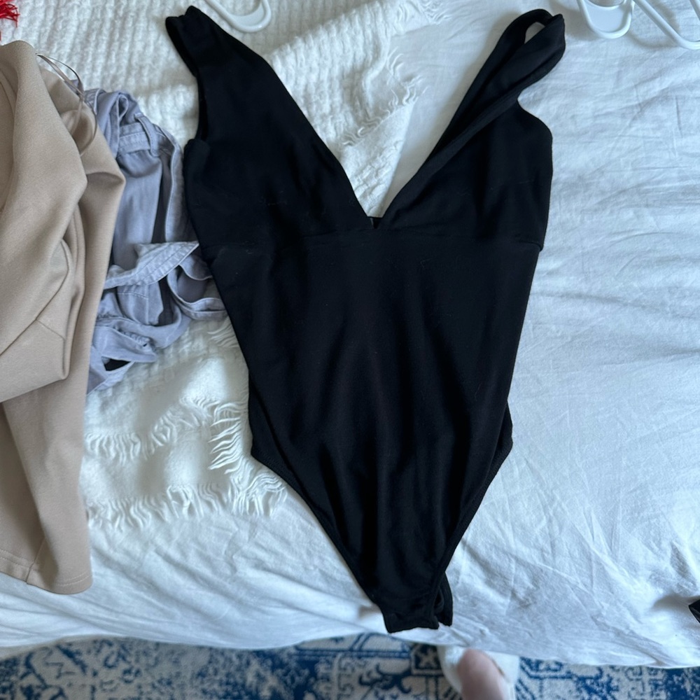 Lulus size small black bodysuit